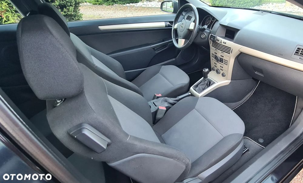 Opel Astra GTC 1.4 - 3