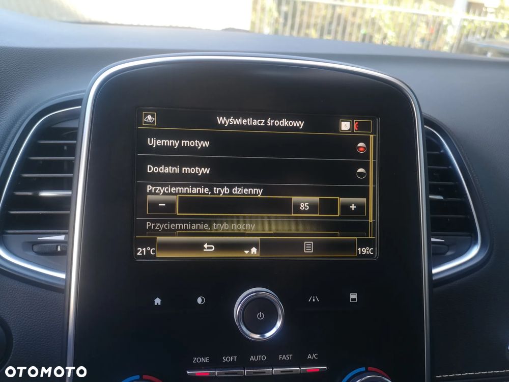 Renault Scenic 1.3 TCe FAP Intens EDC - 22