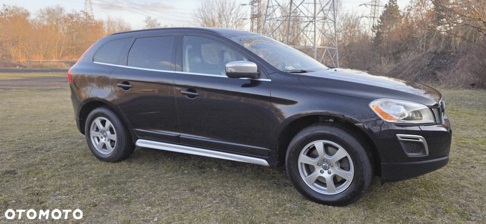 Volvo XC 60 D4 RDesign - 30