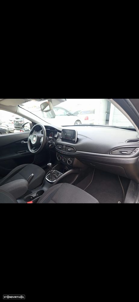 Fiat Tipo 1.3 M-Jet Lounge J17 - 30