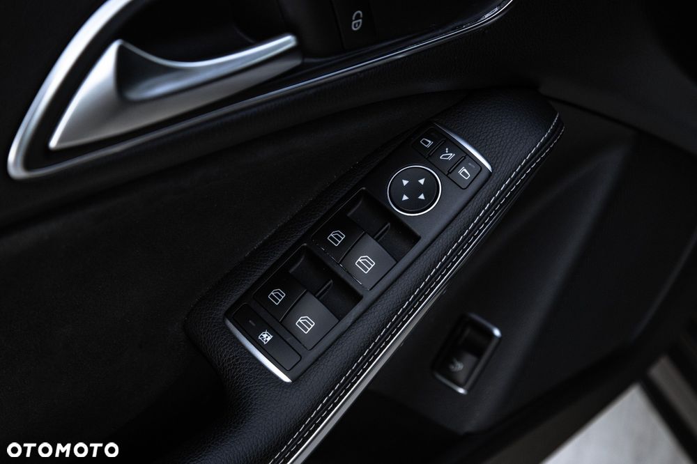 Mercedes-Benz CLA - 14