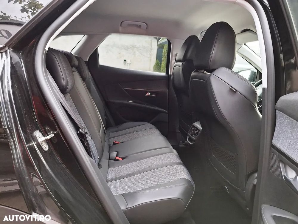 Peugeot 3008 PureTech 130 Stop & Start GPF EAT8 Allure - 11
