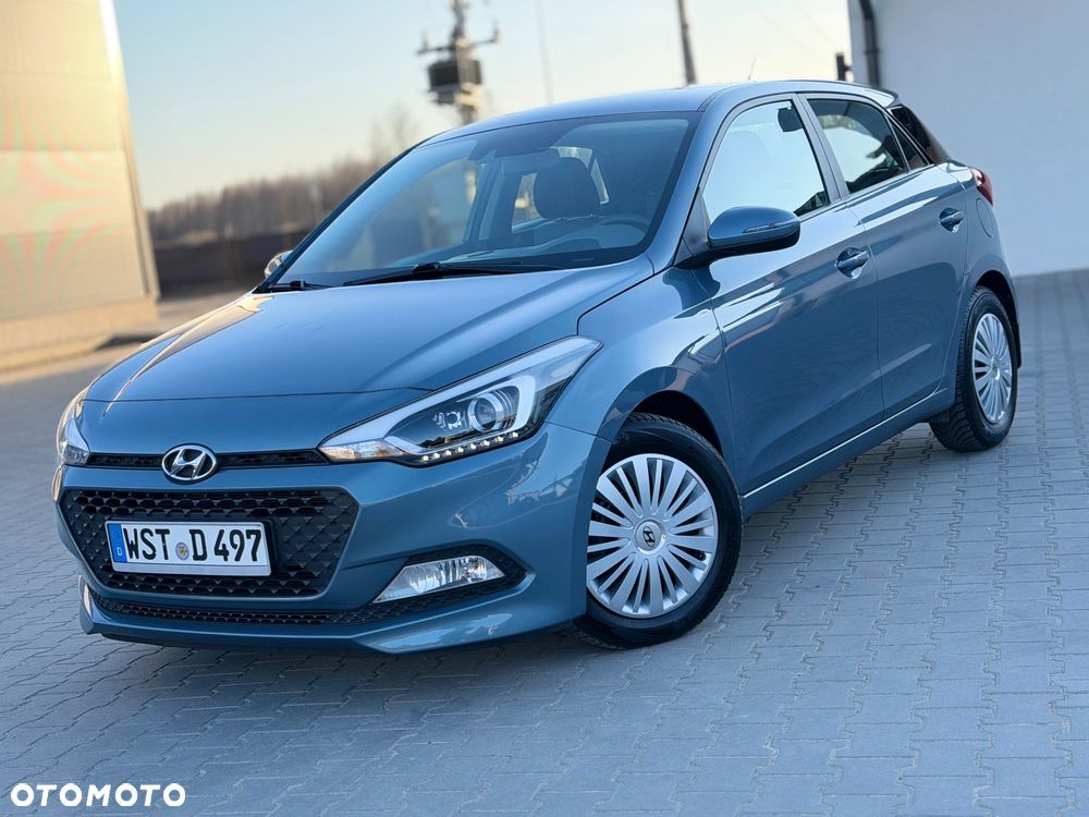 Hyundai i20 1.4 Comfort EU5 - 2