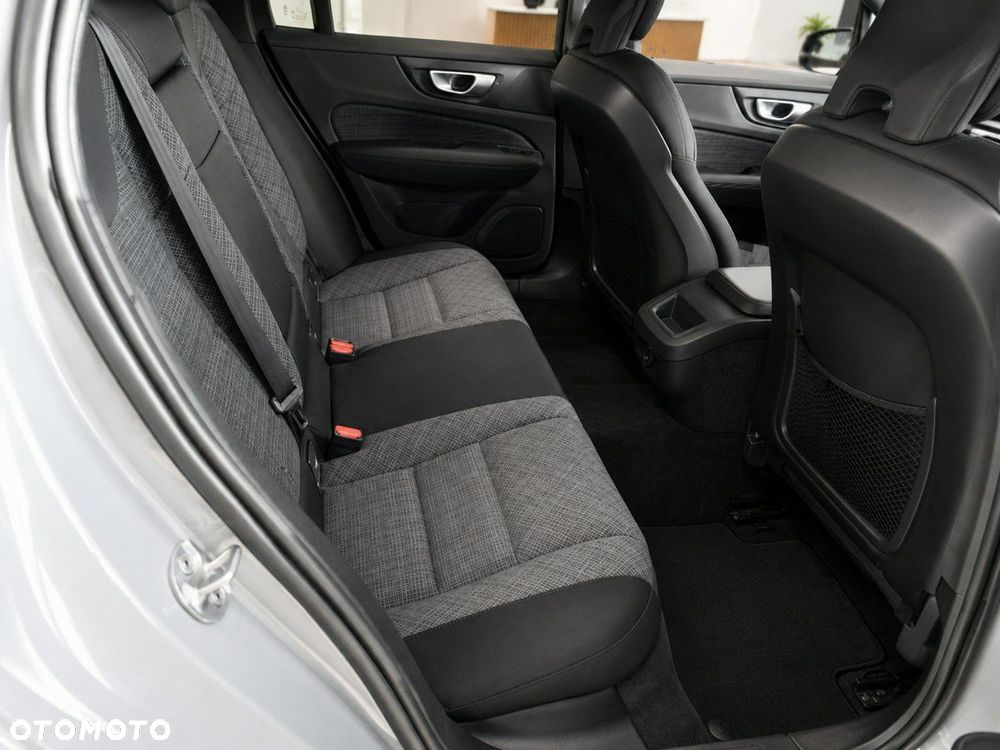 Volvo V60 B4 D Core - 6