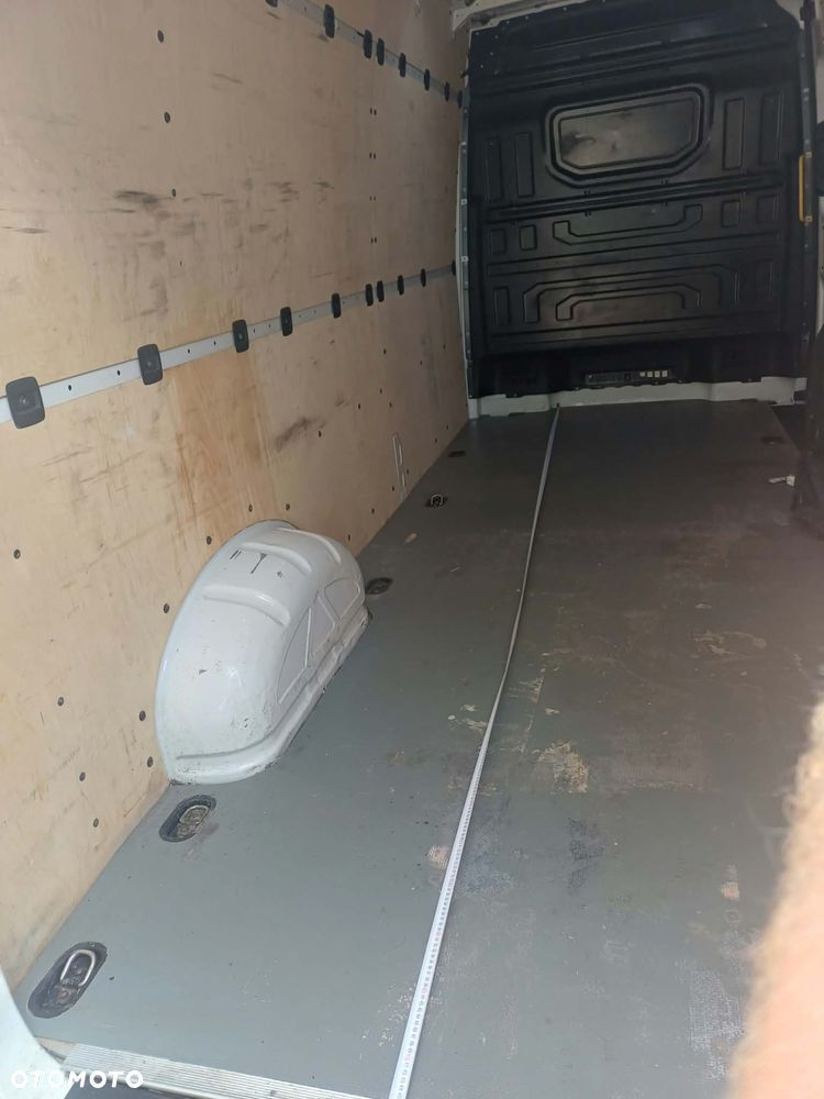 Volkswagen Crafter - 15