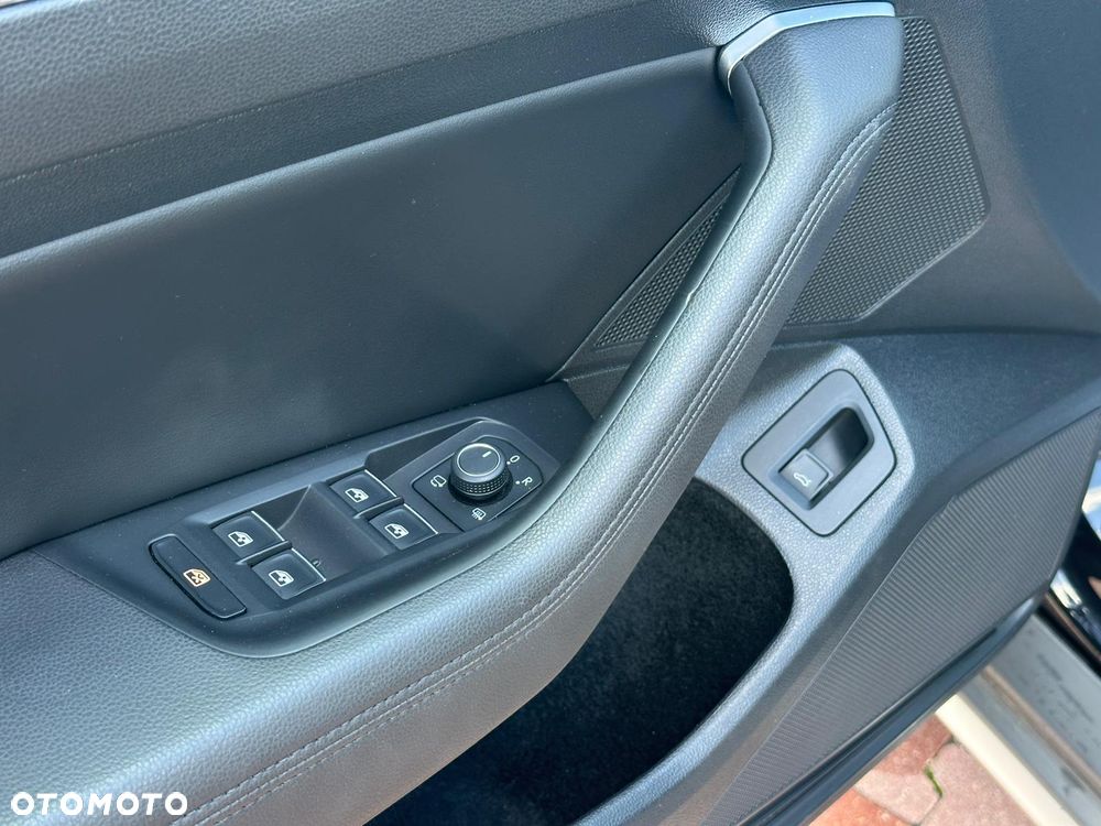 Volkswagen Passat Alltrack 2.0 TDI SCR 4Motion DSG - 33