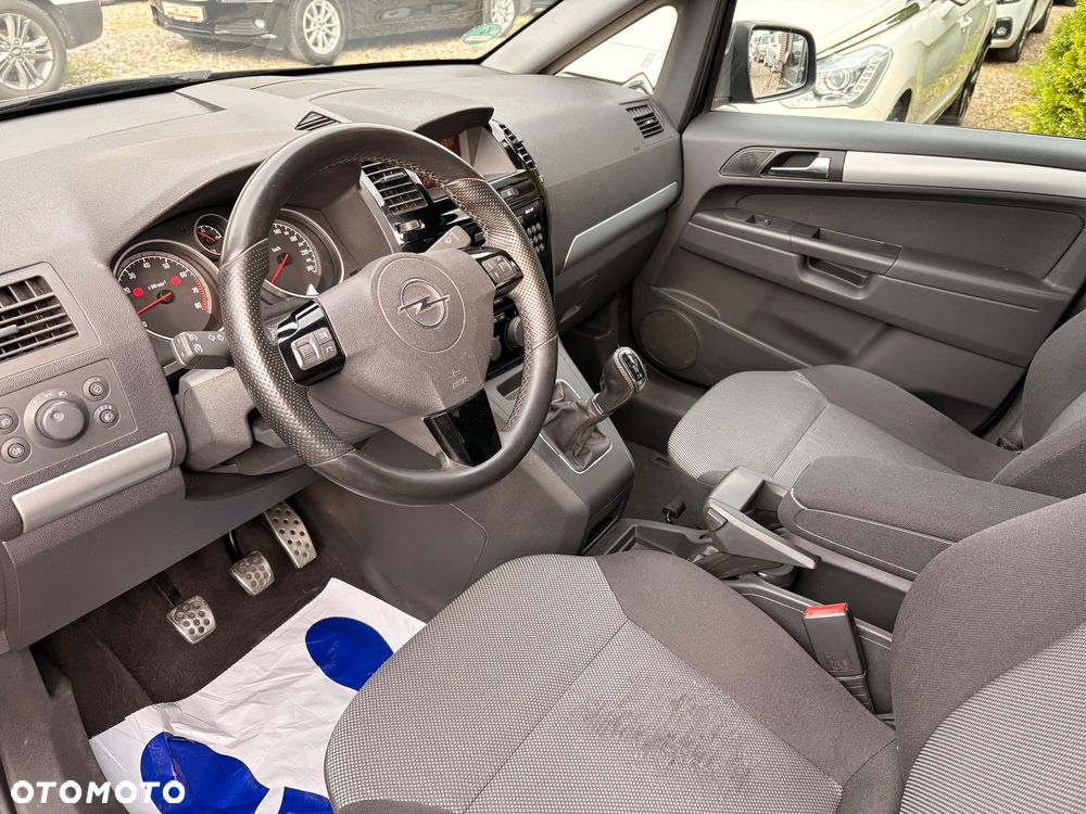Opel Zafira 1.8 Sport - 14