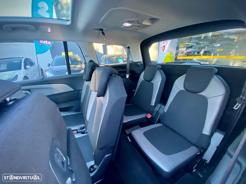 Citroën C4 Grand Picasso - 24