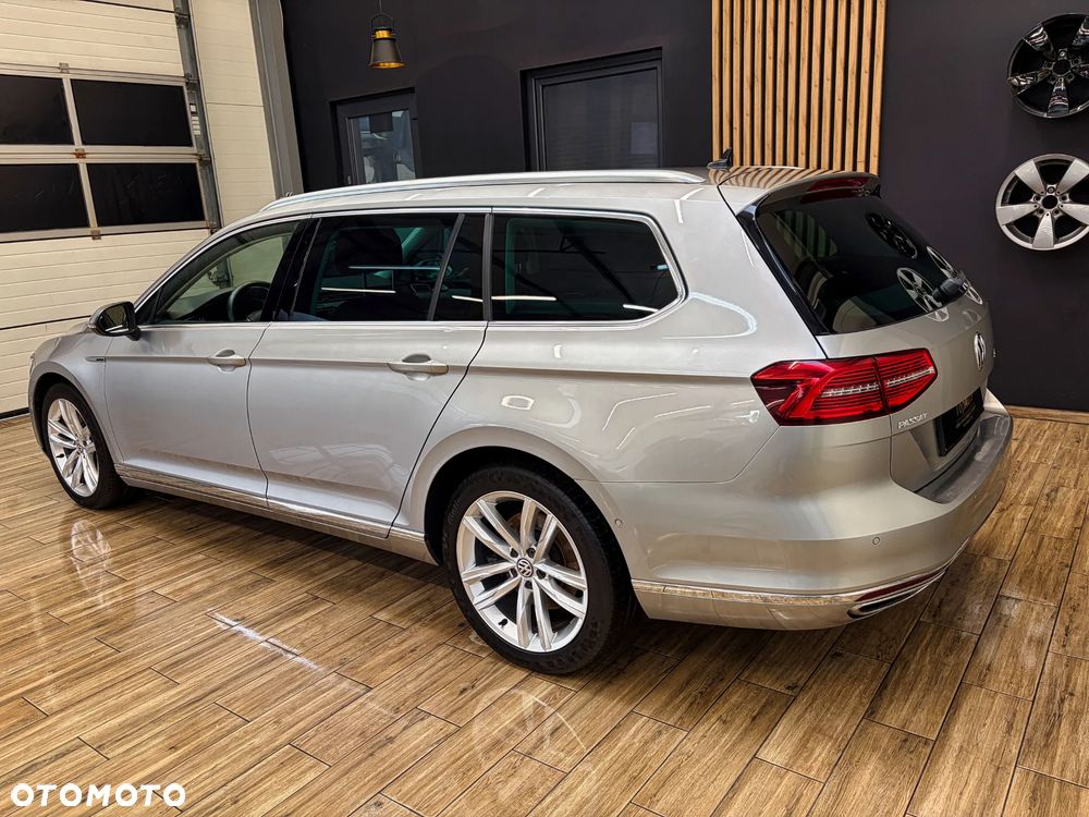 Volkswagen Passat - 14