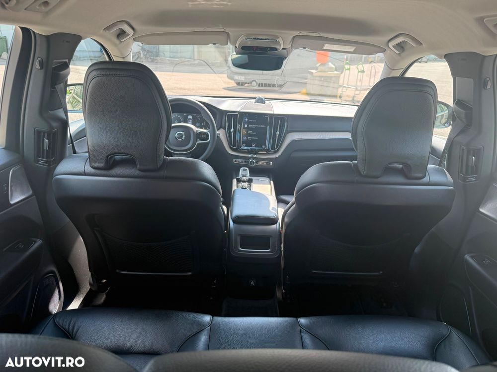 Volvo XC 60 B4 MHEV AT8 AWD Inscription - 8