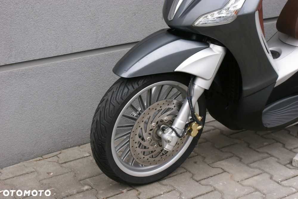 Piaggio Beverly - 19