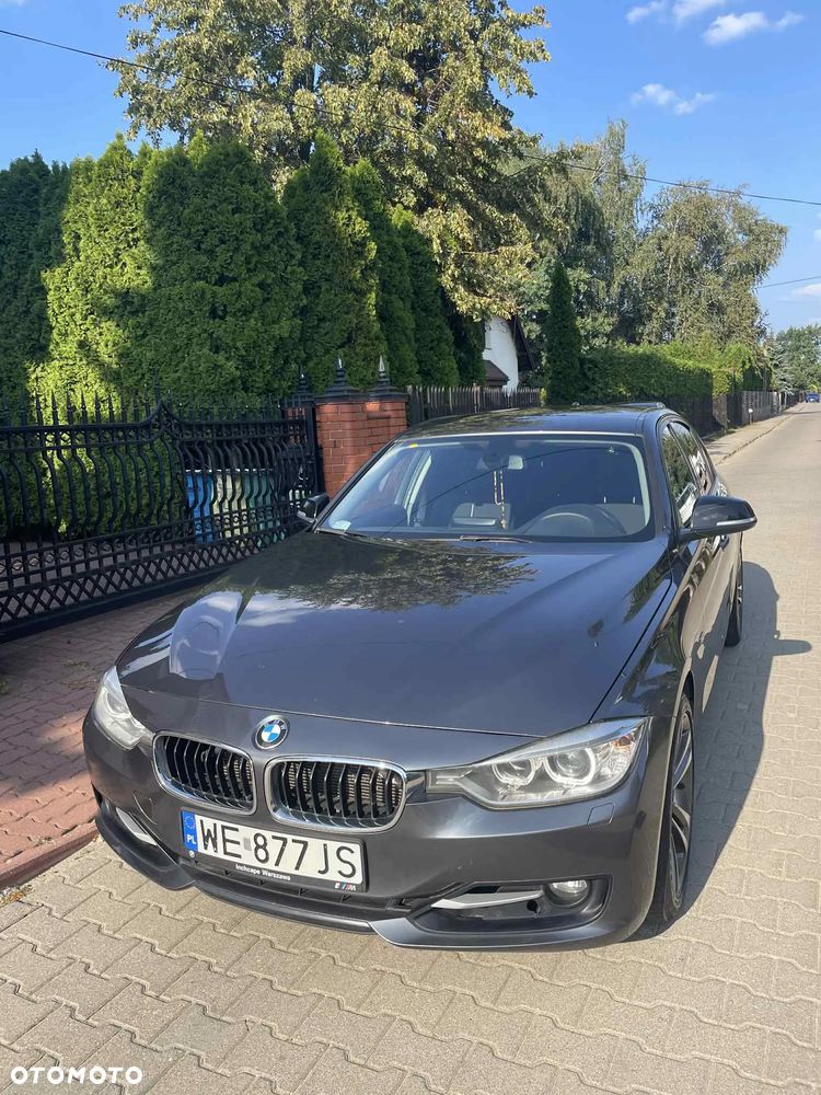 BMW Seria 3 328i - 4
