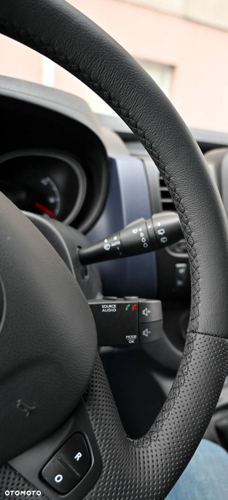 Opel Vivaro - 31