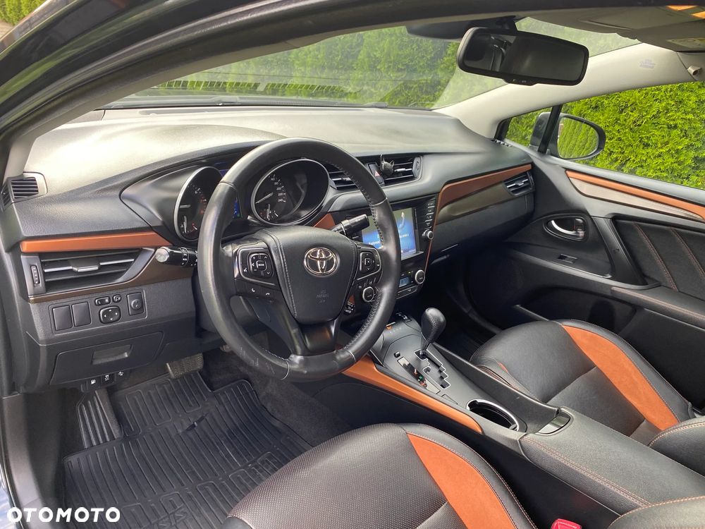 Toyota Avensis 2.0 Prestige MS - 18