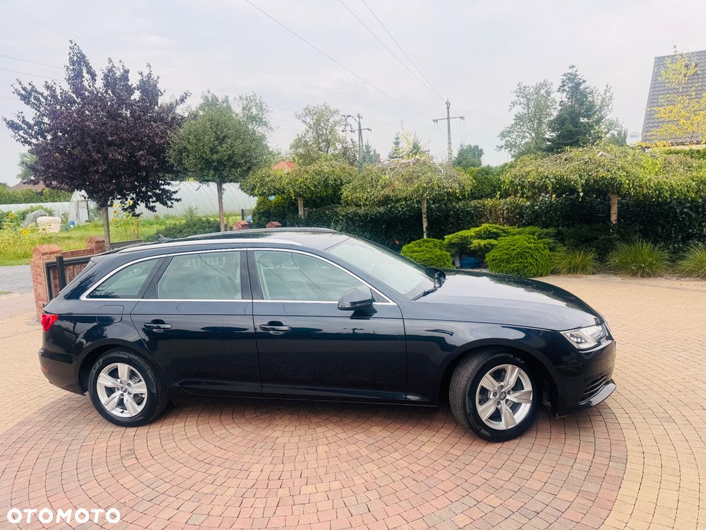 Audi A4 Avant 35 TDI S tronic design - 29