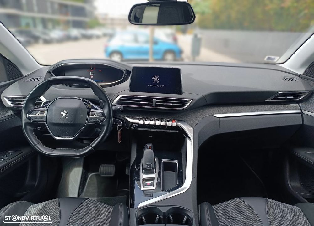 Peugeot 3008 1.5 BlueHDi Allure EAT8 - 5