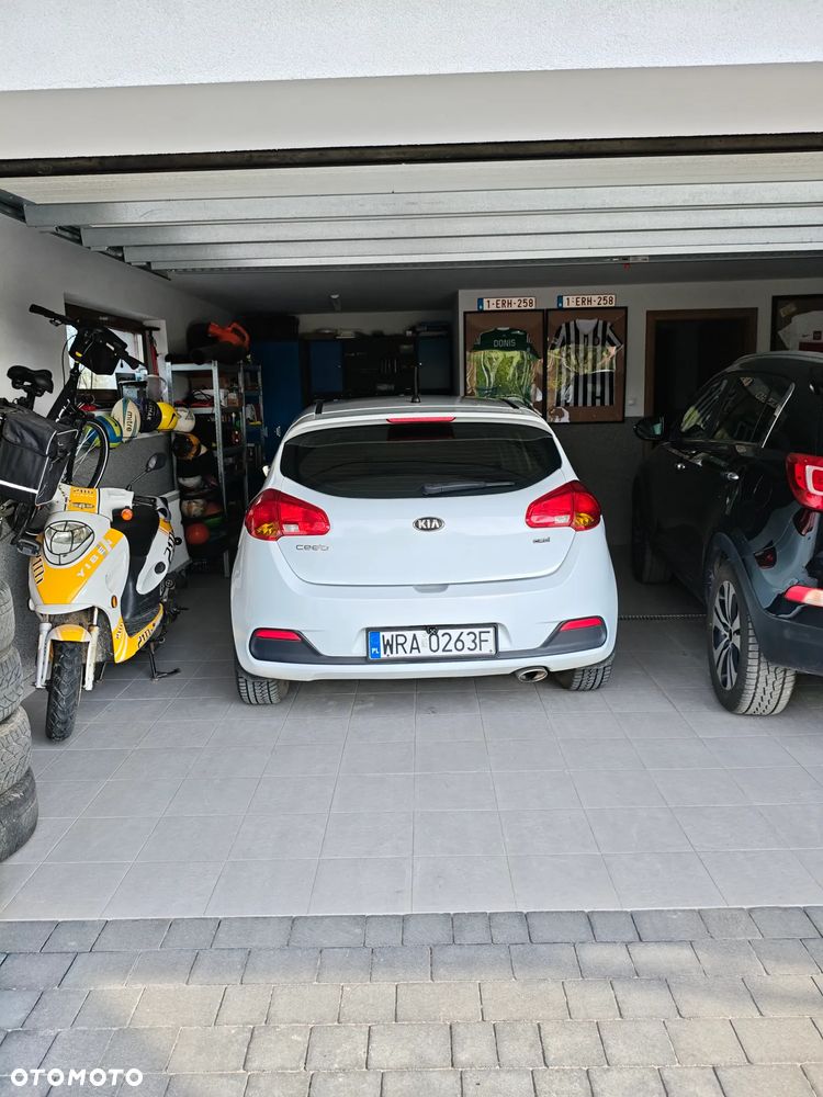 Kia Ceed 1.6 CRDi S - 24