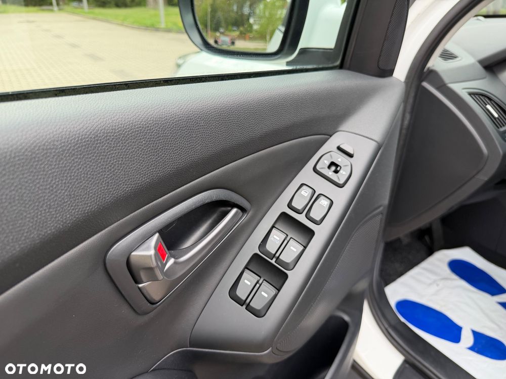 Hyundai ix35 1.7 CRDi 2WD blue Finale - 20