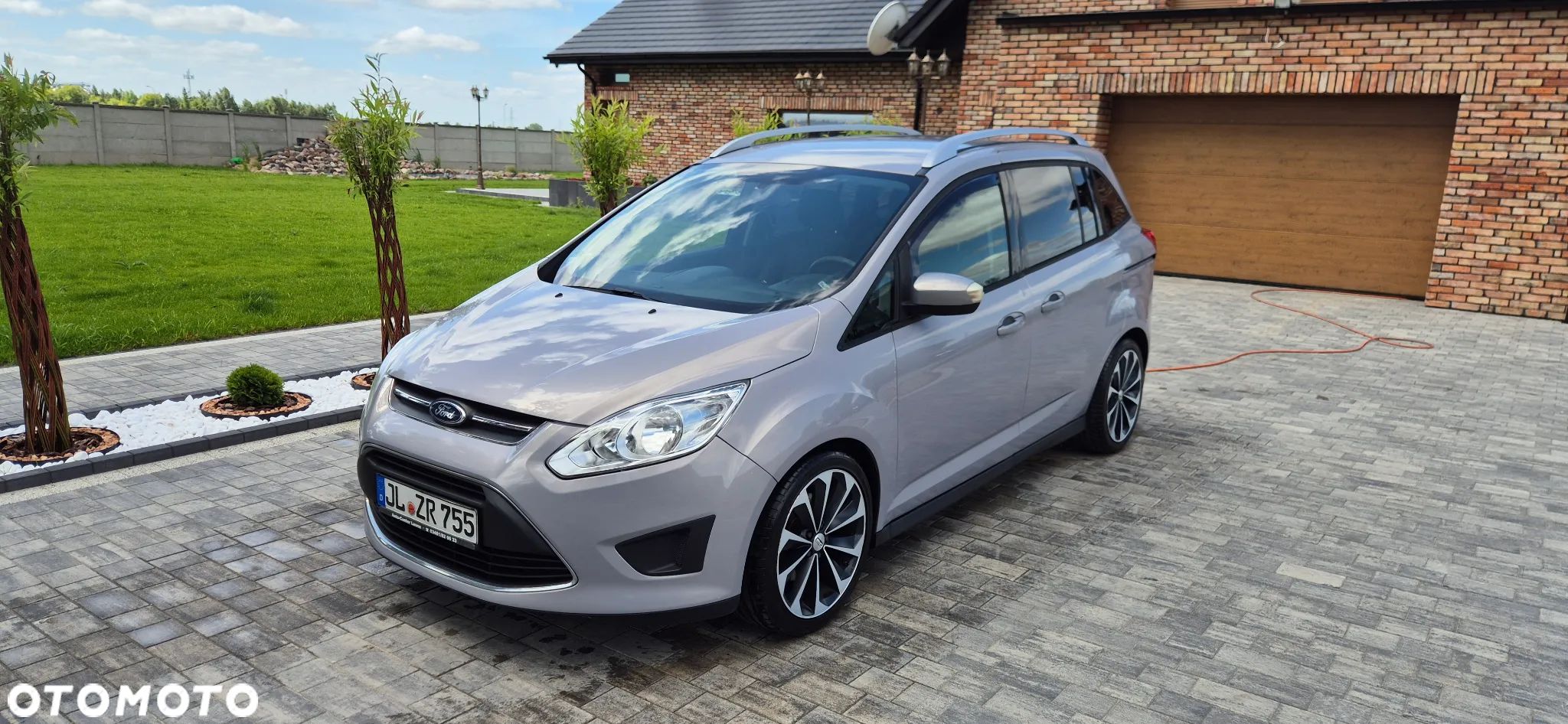 Ford Grand C-MAX - 1