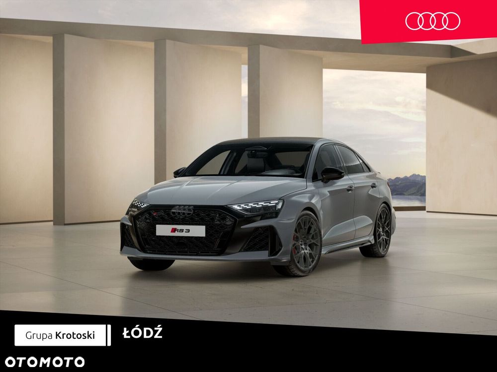 Audi RS3 Limousine - 1