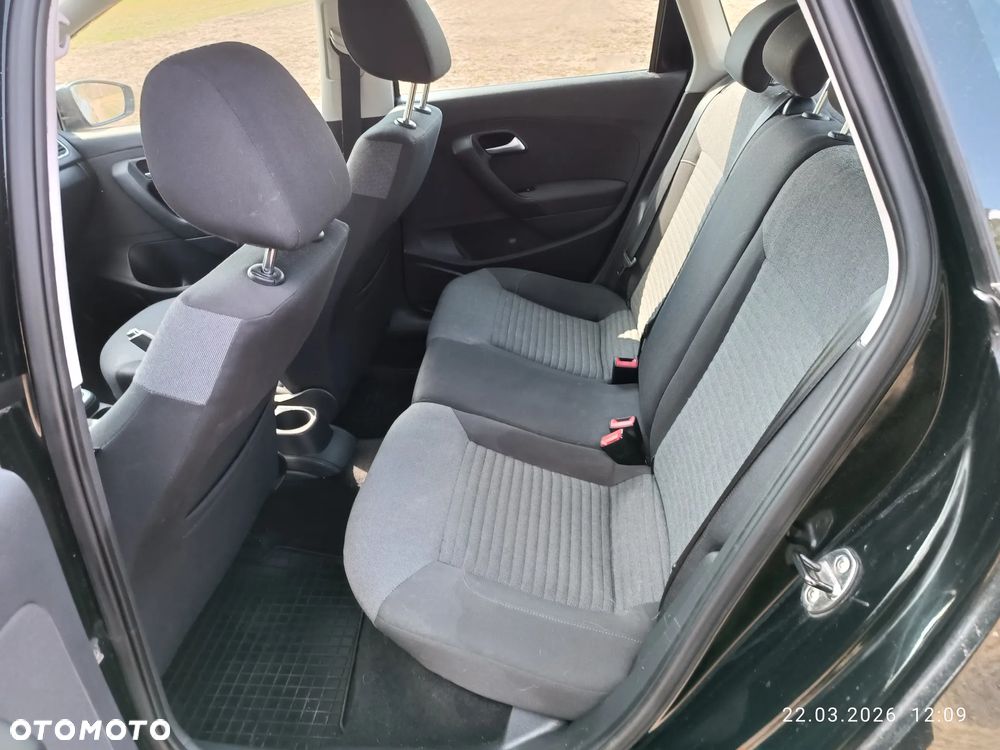 Volkswagen Polo - 8