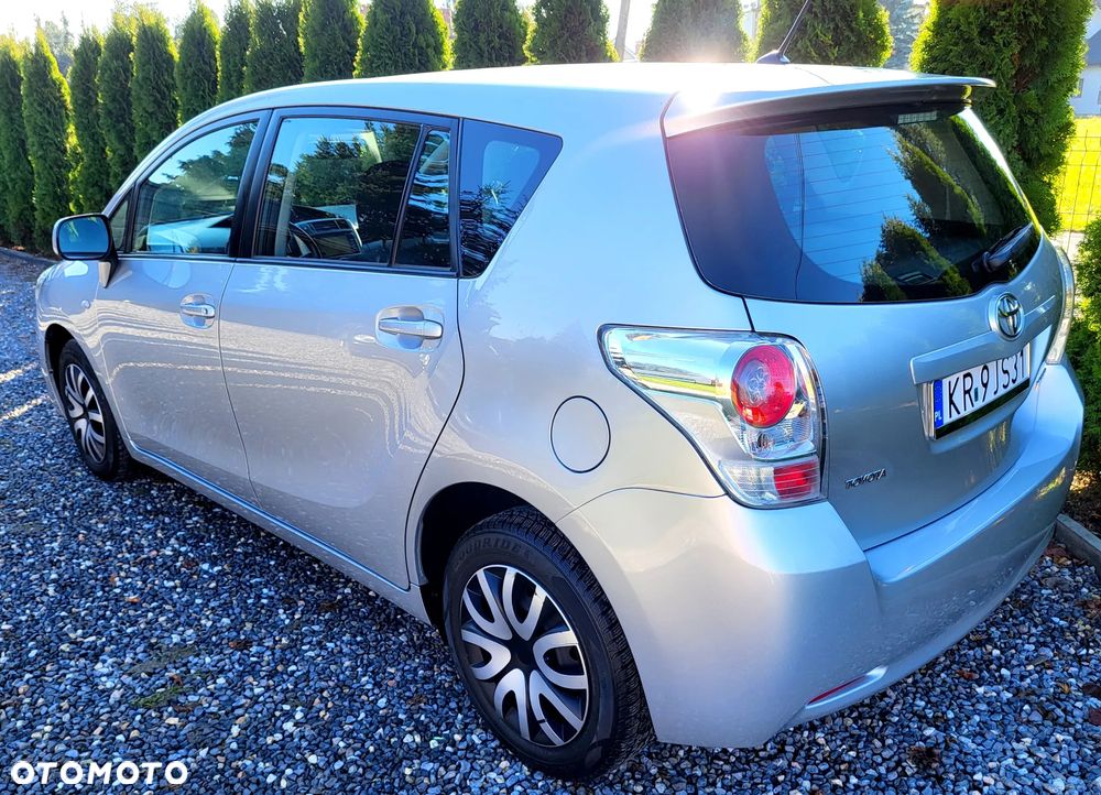 Toyota Verso 2.0 D-4D Sol plus - 5