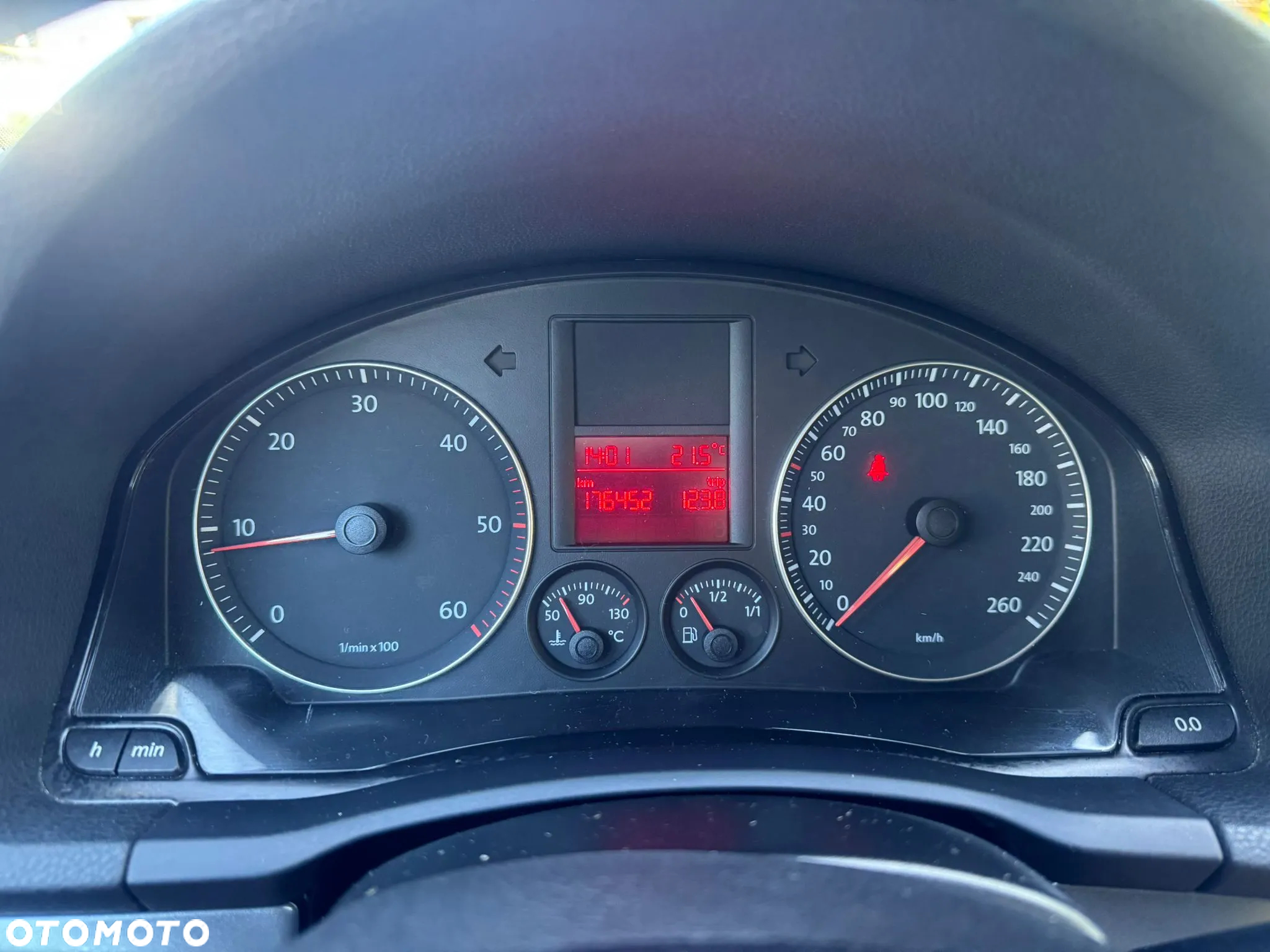 Volkswagen Jetta - 8