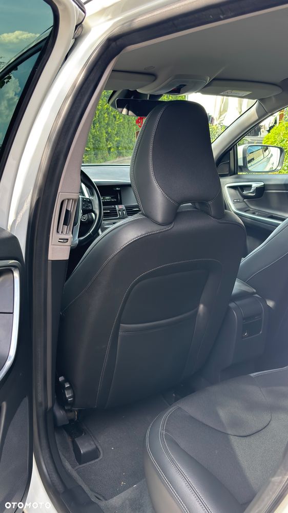 Volvo XC 60 - 35