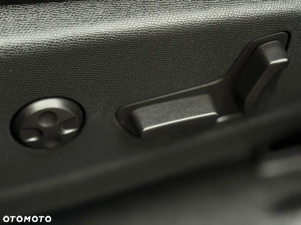 DS Automobiles DS 7 Crossback - 12