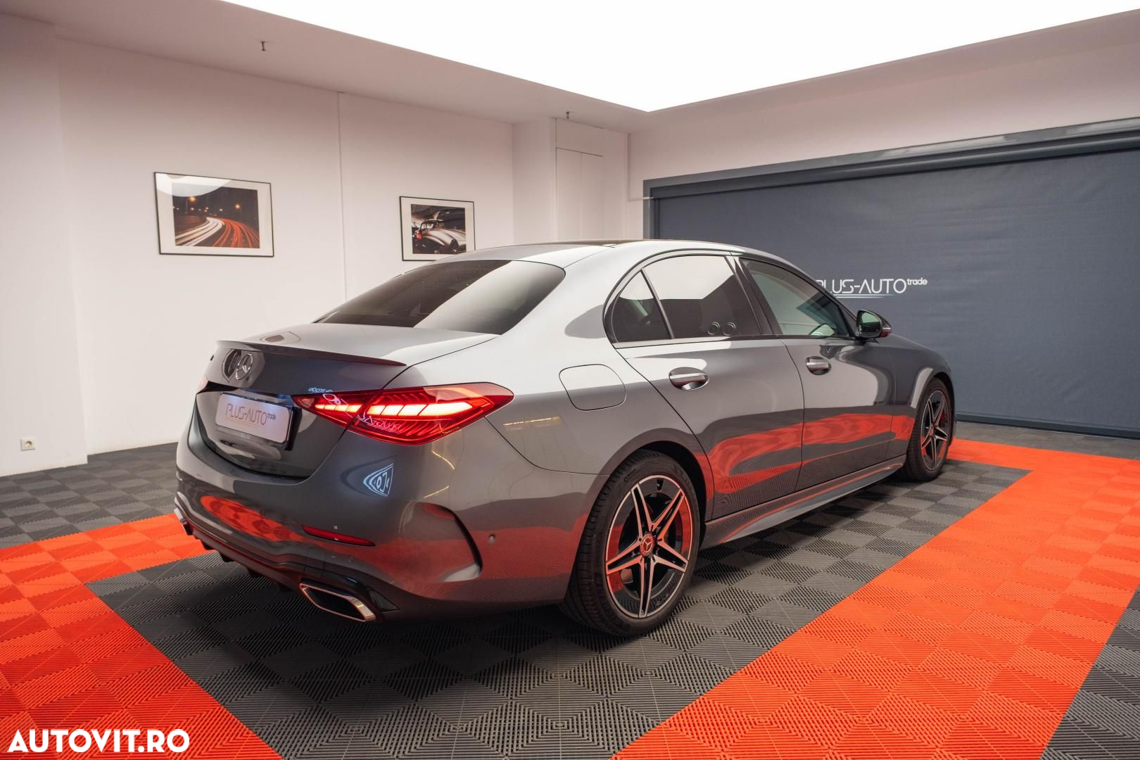 Mercedes-Benz C 300 4Matic T 9G-TRONIC - 14