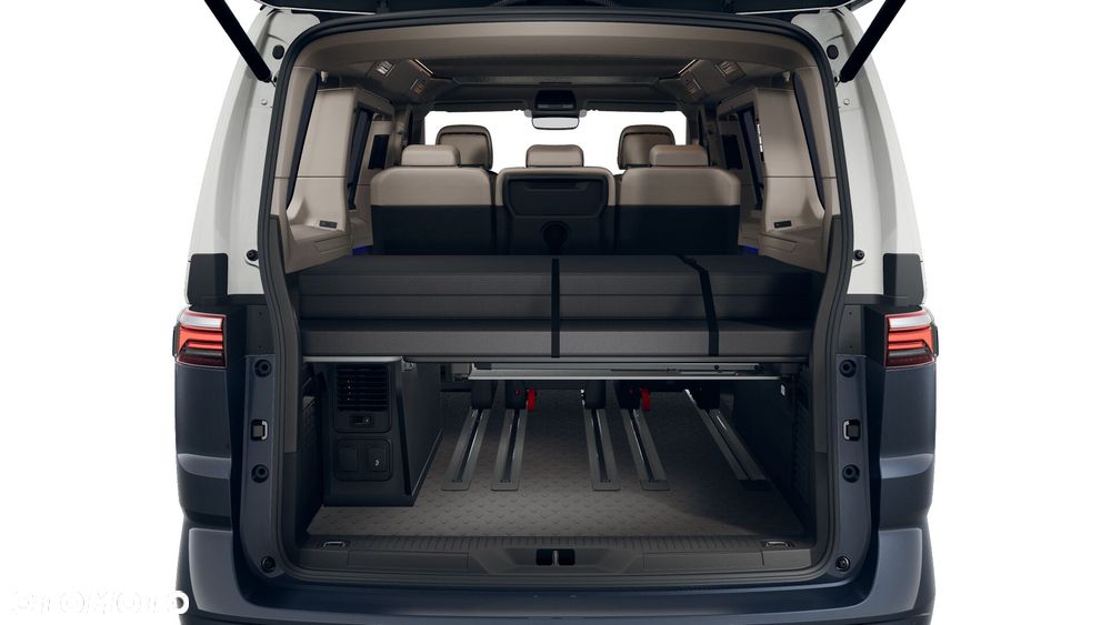 Volkswagen Multivan - 4