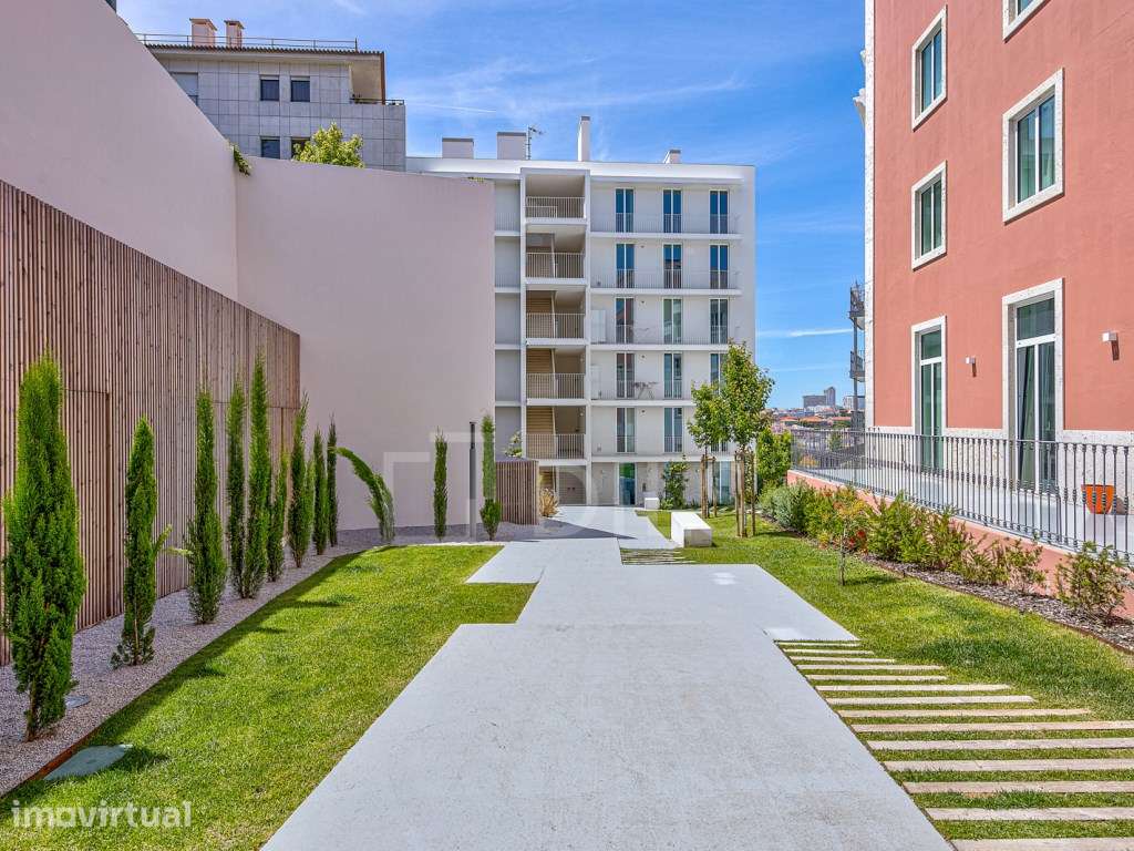 Apartamento T2 com varanda, estacionamento e arrecadação, Lisboa, G... - Grande imagem: 2/27