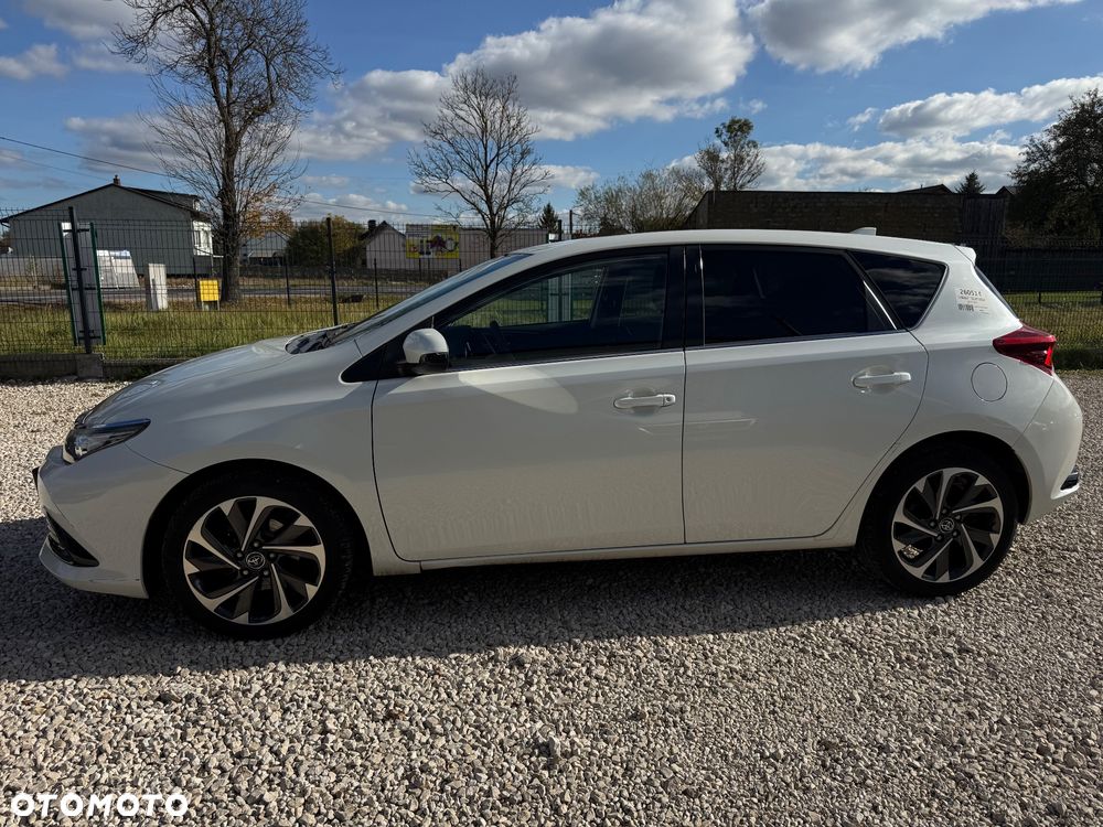Toyota Auris - 4