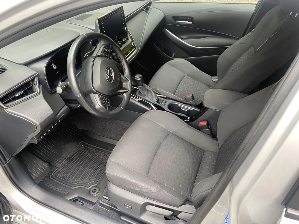 Toyota Corolla 2.0 Hybrid Comfort - 16