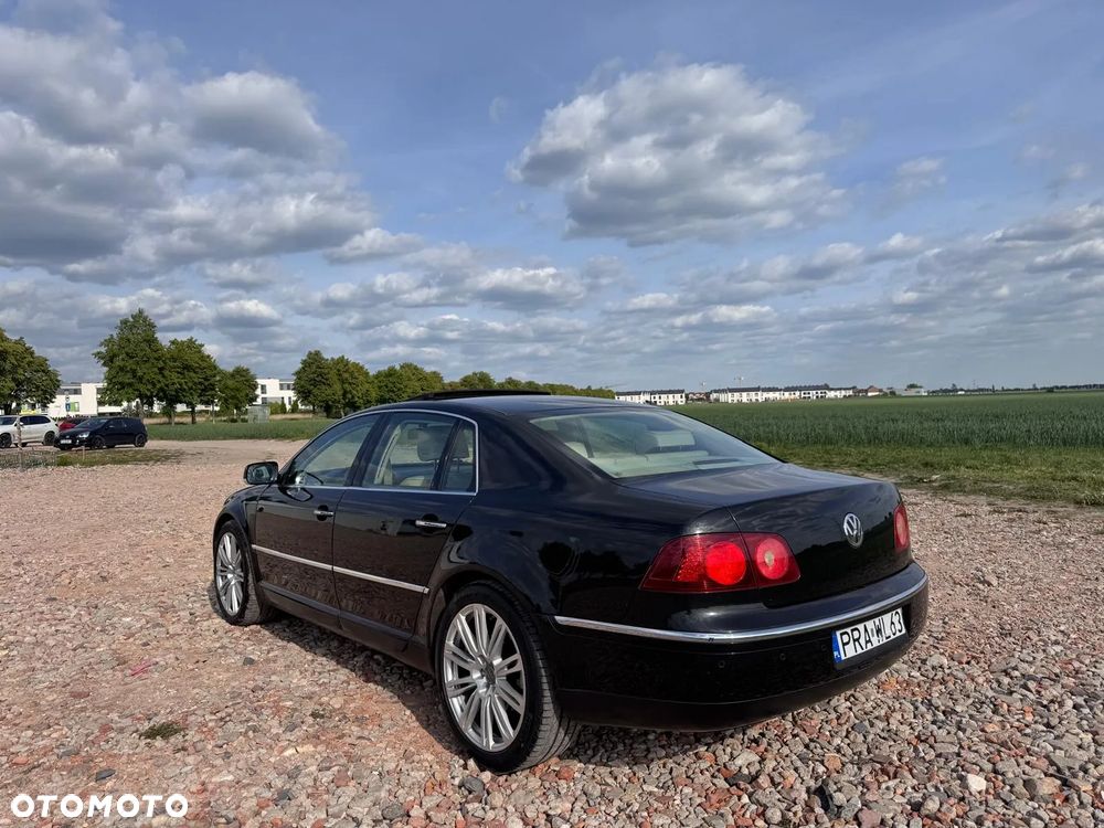 Volkswagen Phaeton - 12
