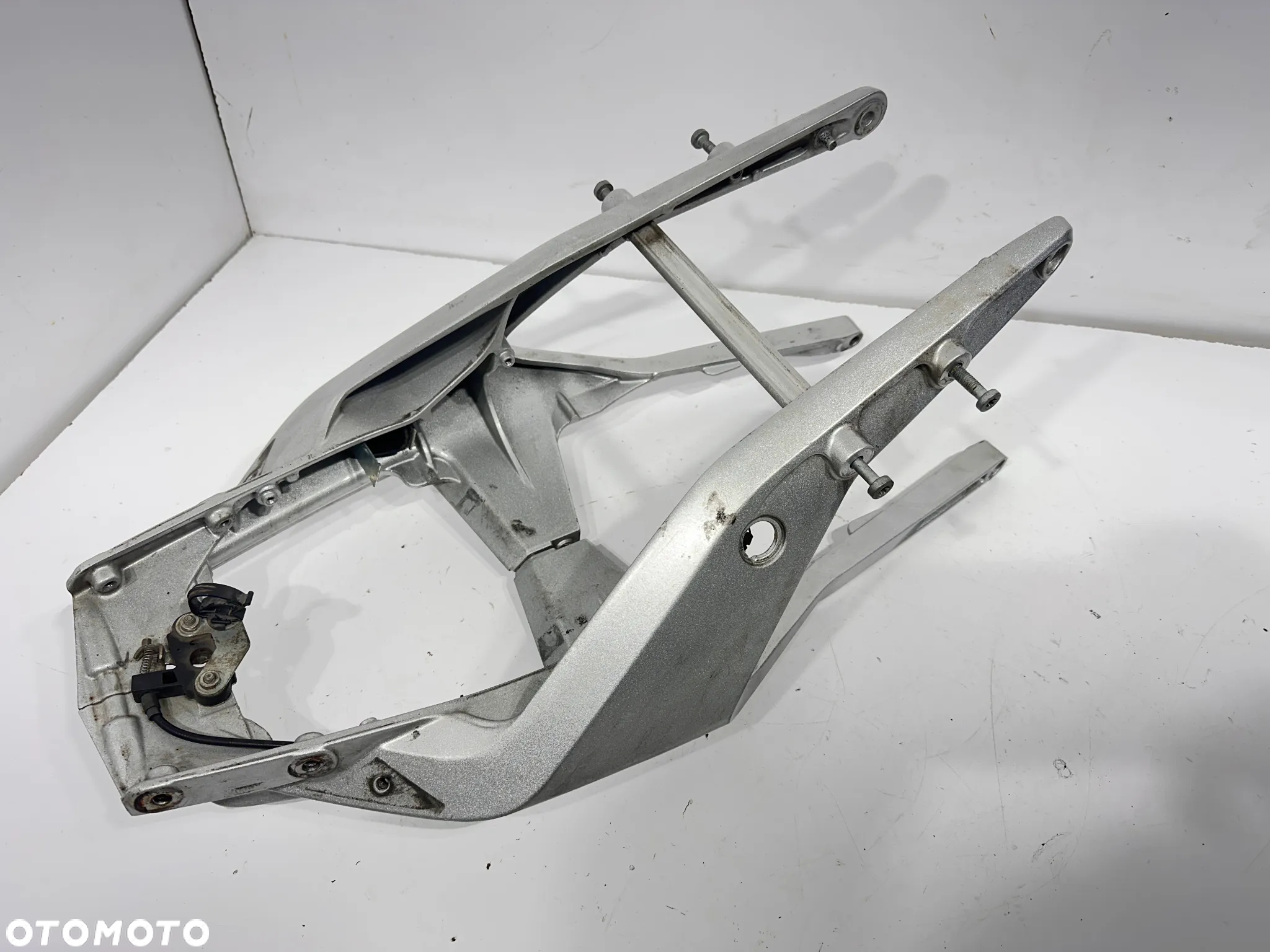 Stelaż tył ogon   KTM Duke 690   12-15R - 6