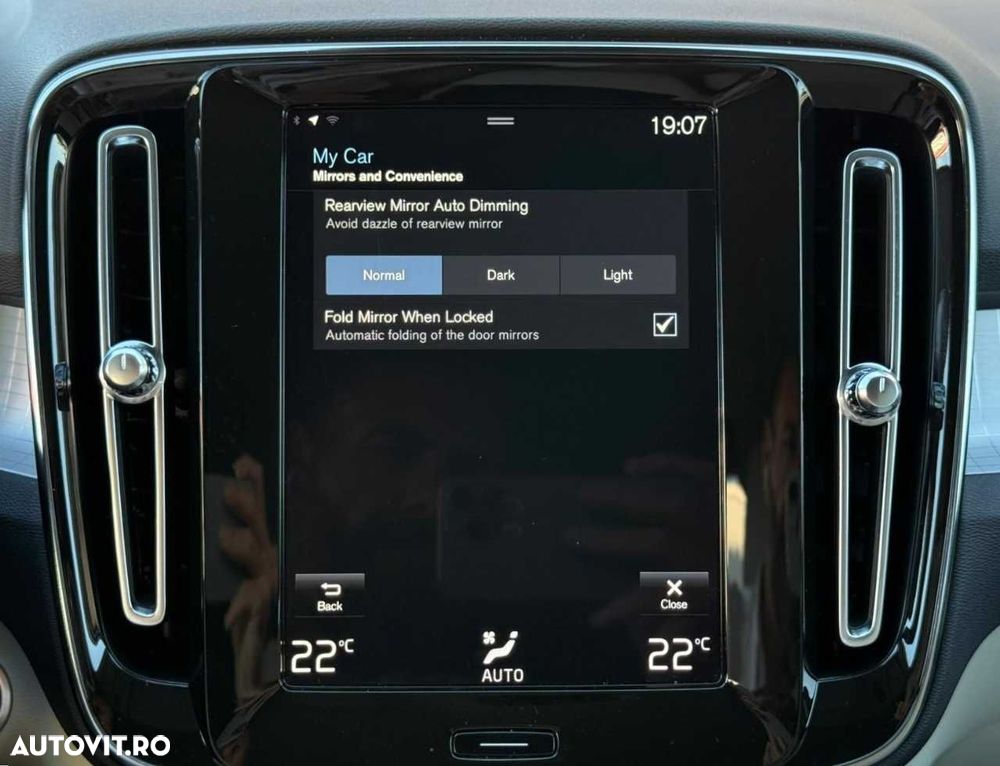 Volvo XC 40 - 35