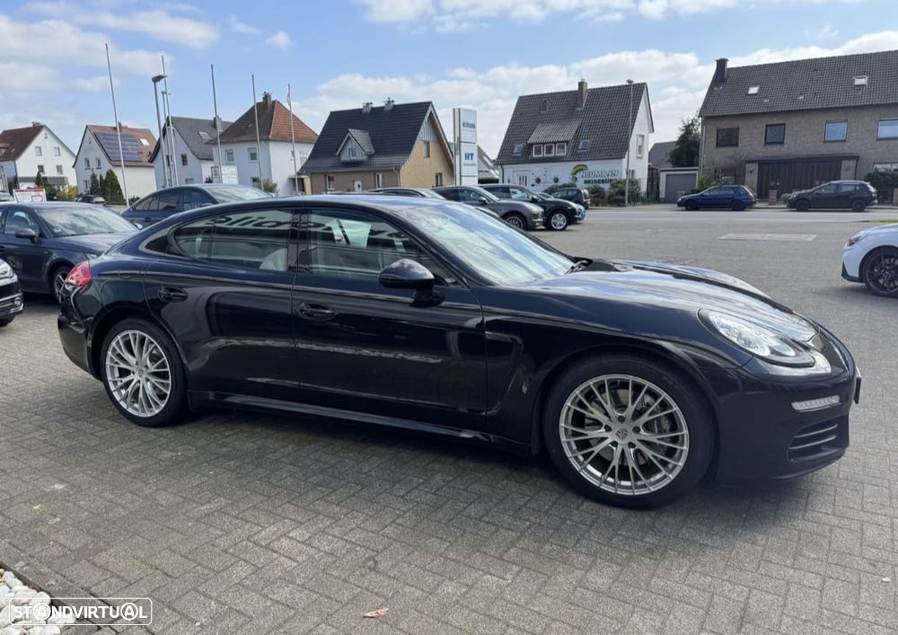 Porsche Panamera 4 PDK Edition - 9