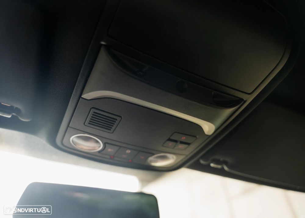 VW Golf 2.0 GTI DSG - 27