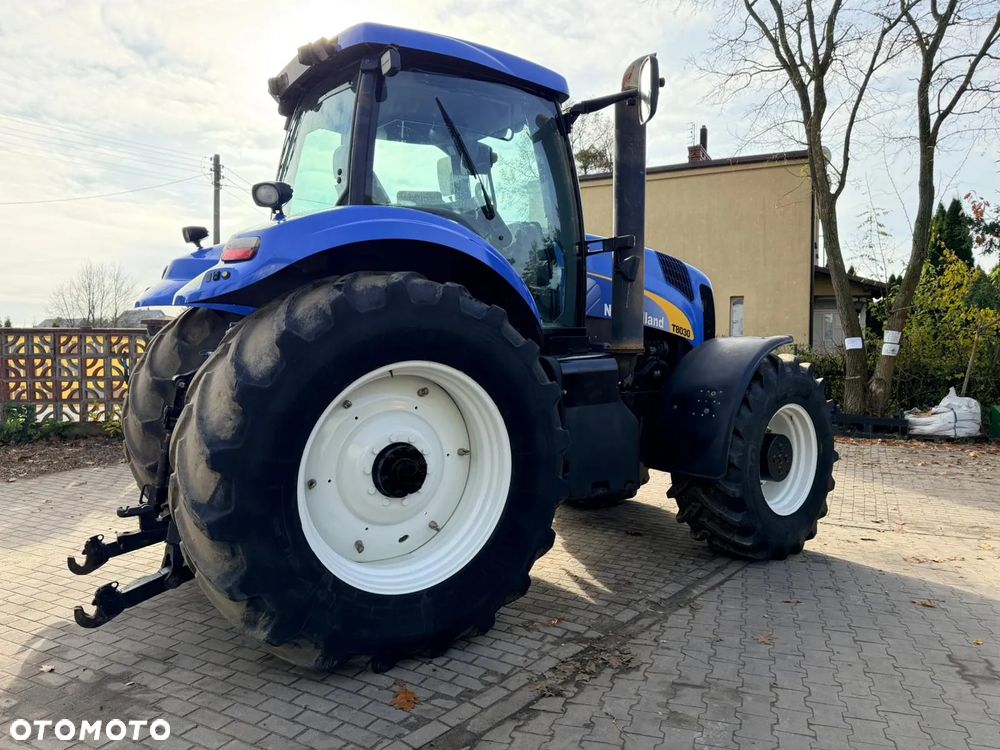 New Holland T8030 - 16