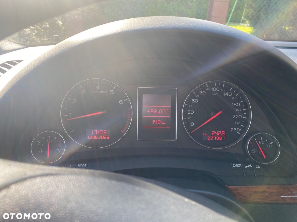 Audi A4 Limousine 2 - 13