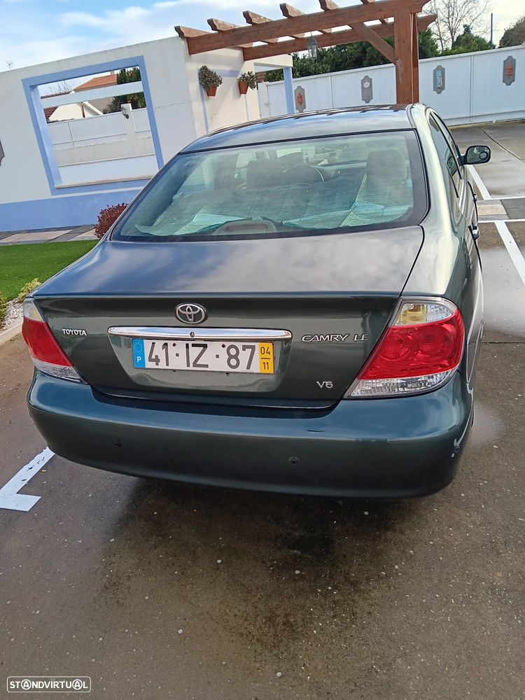 Toyota Camry 3.0 - 2