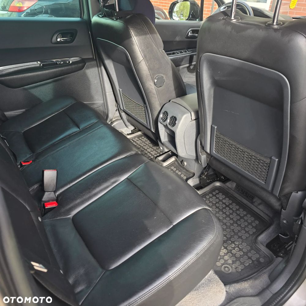 Peugeot 3008 2.0 HDi HYbrid4 - 4