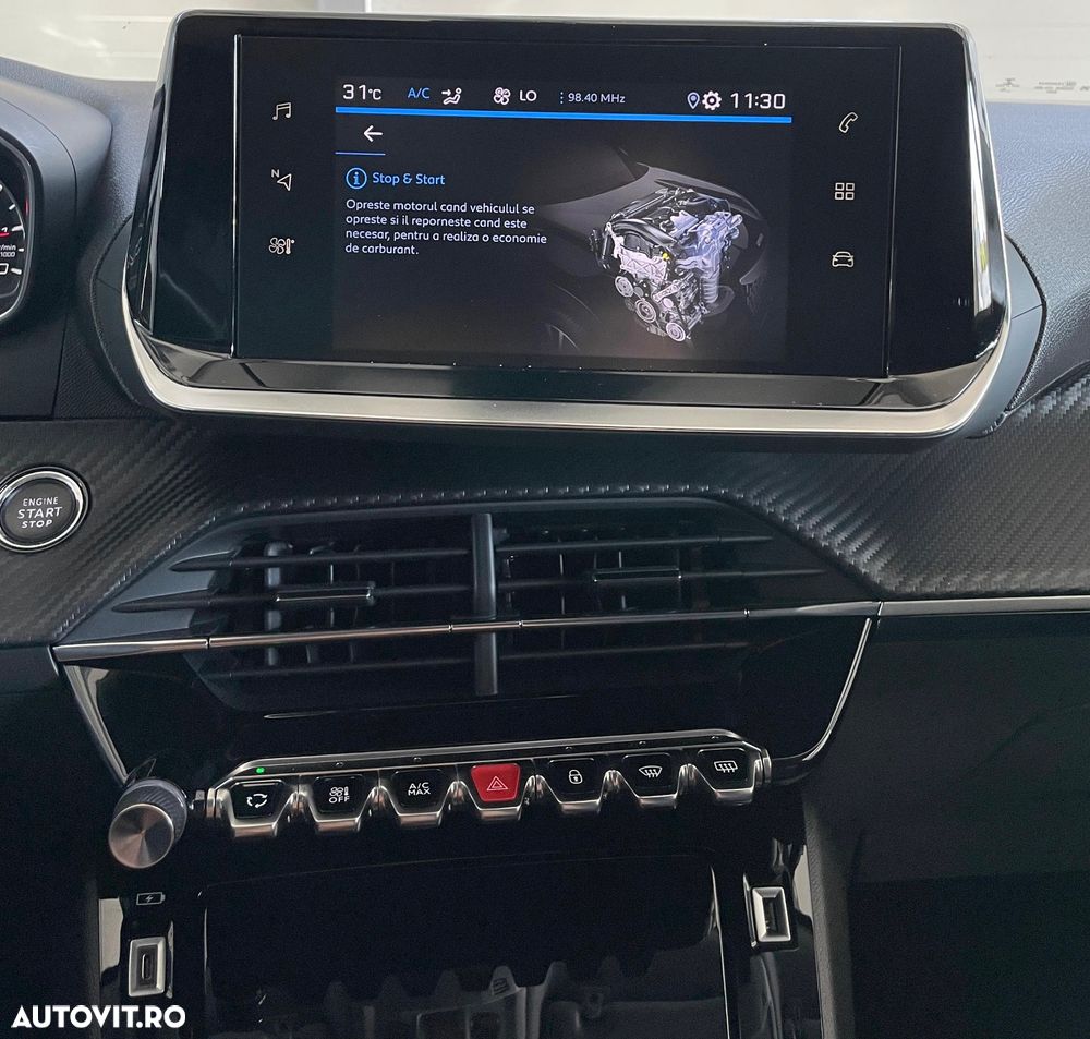 Peugeot 2008 1.2 L PureTech STT EAT8 GT Line - 13