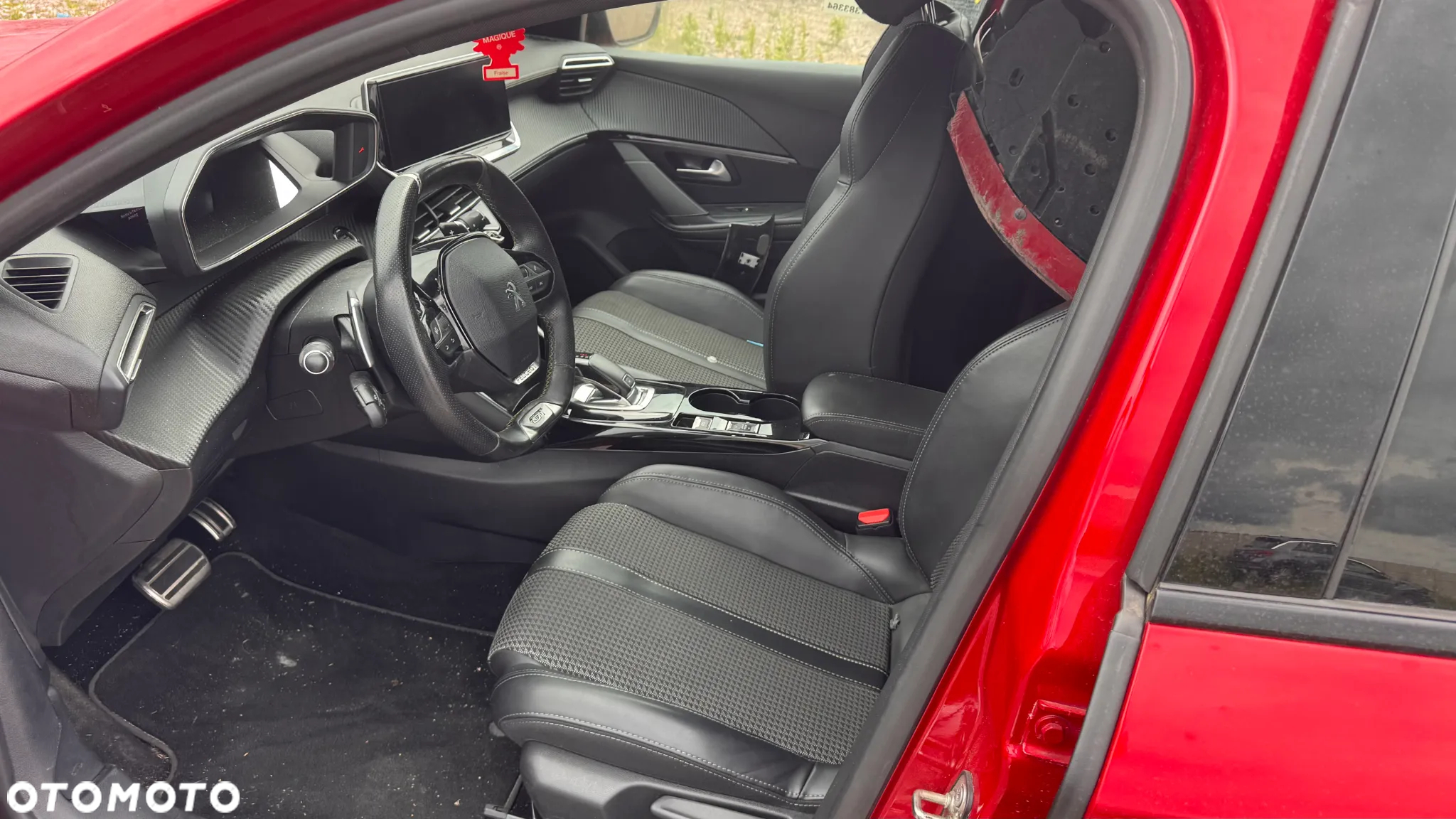 Peugeot 208 PureTech 130 EAT8 GT Pack - 17