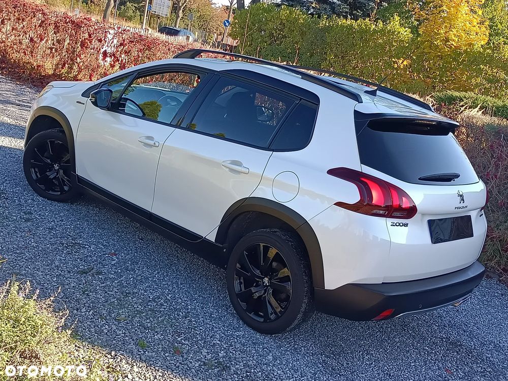 Peugeot 2008 - 12