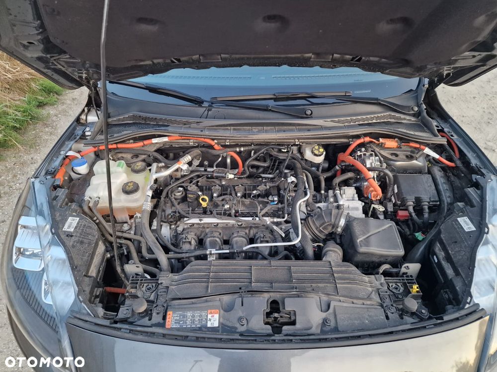 Ford Kuga ver-2-5-duratec-phev-vignale - 27