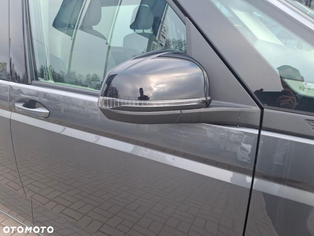 Volkswagen Multivan - 7