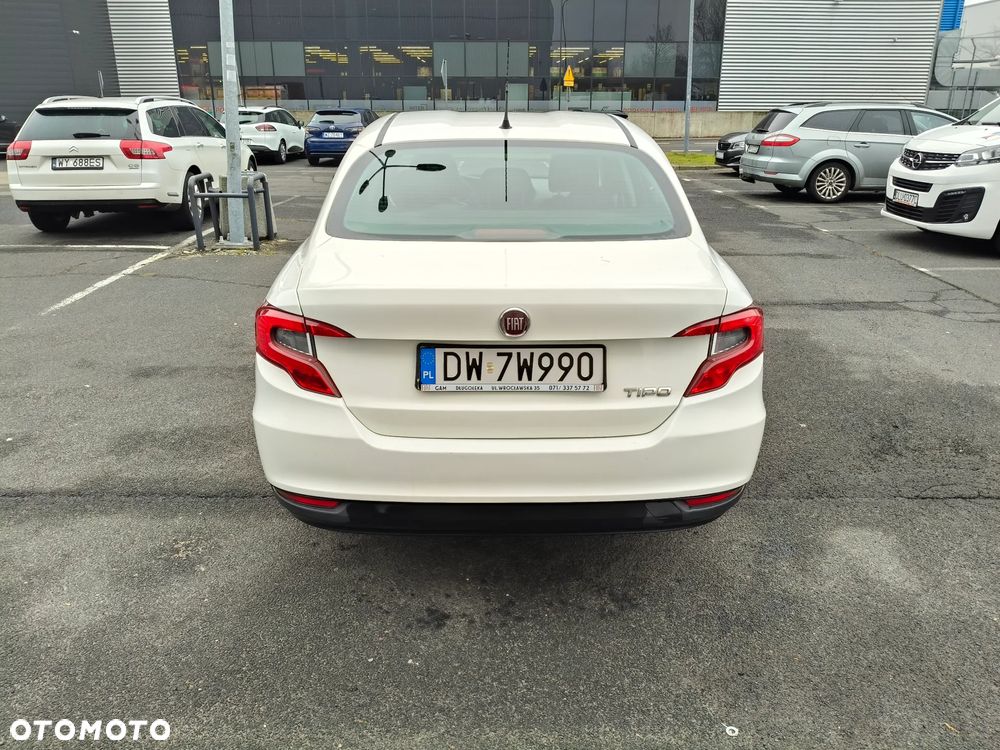 Fiat Tipo 1.6 E-Torq 16v - 4