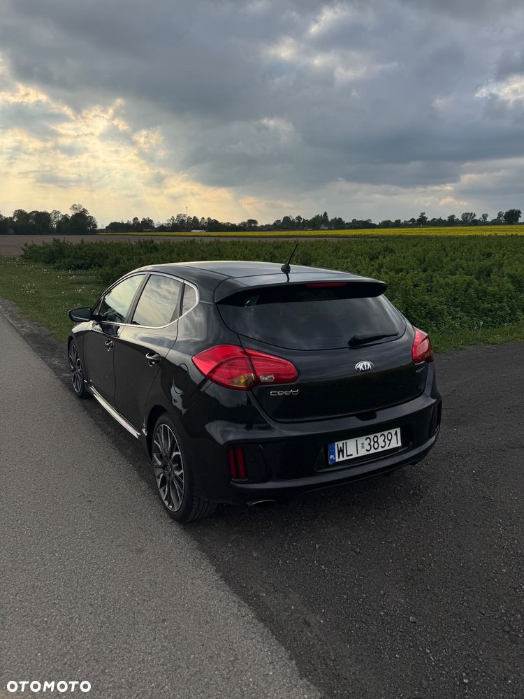 Kia Ceed 1.6 T-GDI GT - 9